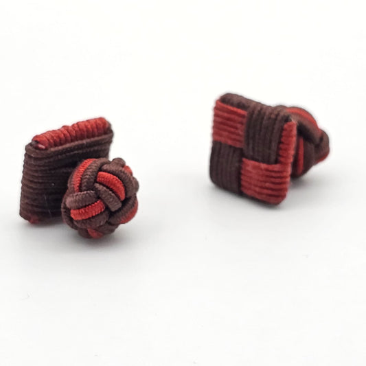 CUFFLINK SILK KNOT, SQUARE SHIELD & FIST DUAL-COLOR BROWN & RED