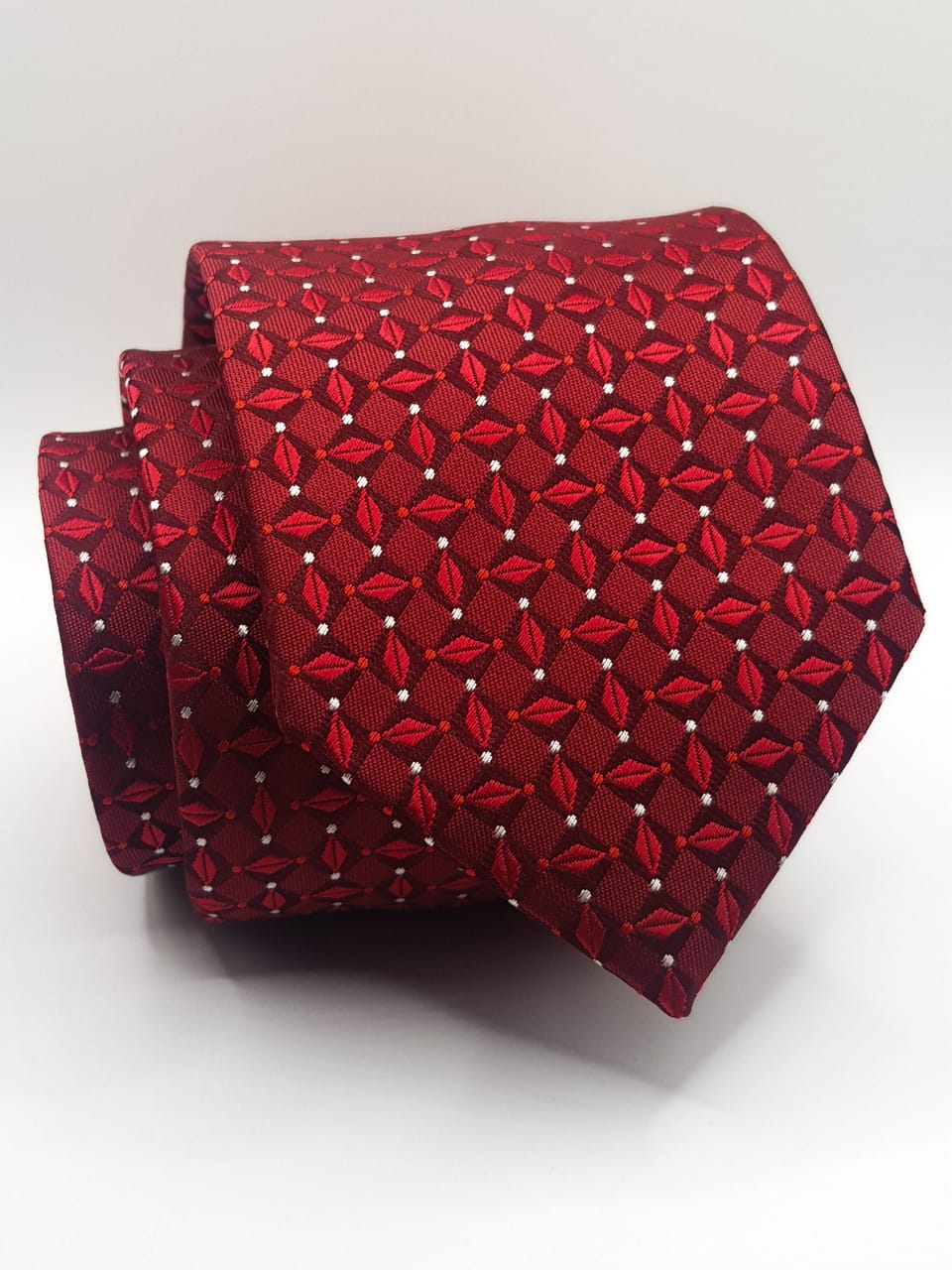 Crimson Diamond Tie