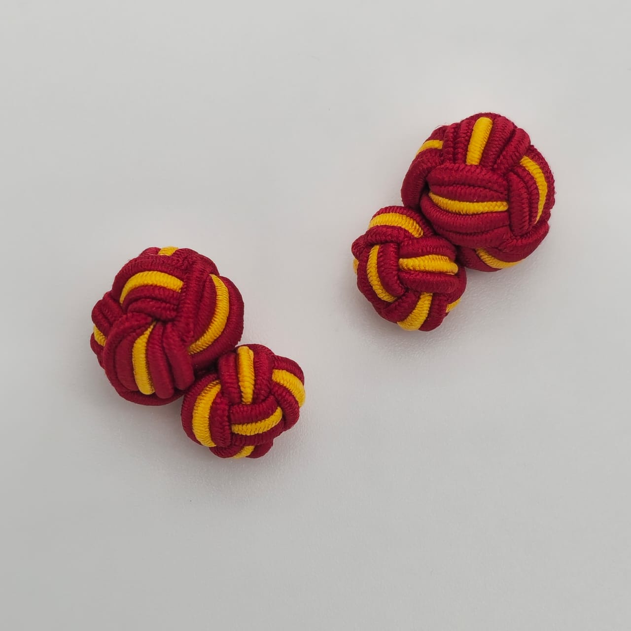 CUFFLINK SILK KNOT, BIG & SMALL DUAL FIST DI-COLOR RED & YELLOW