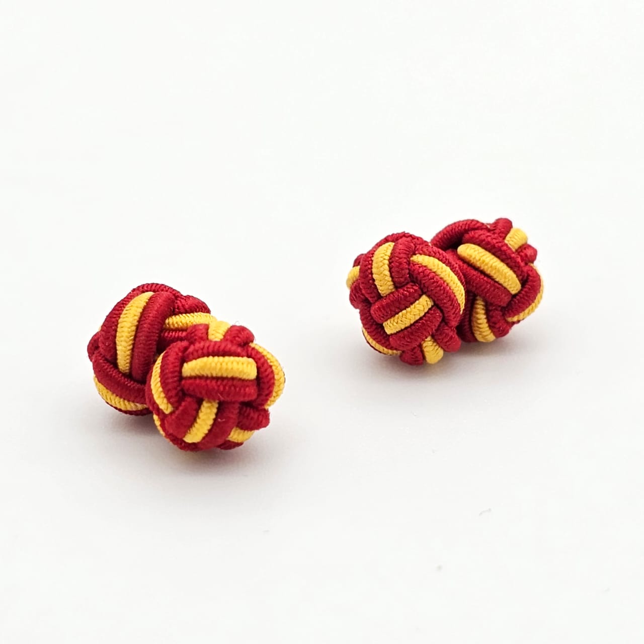 CUFFLINK SILK KNOT, TWIN-FIST, DUAL-COLOR MAROON & YELLOW